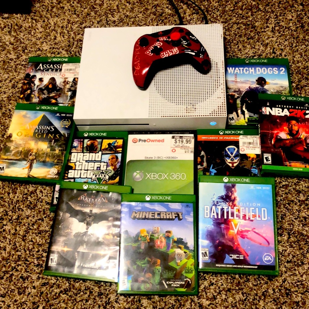 I’m selling my Xbox1s - Picture 1 of 1